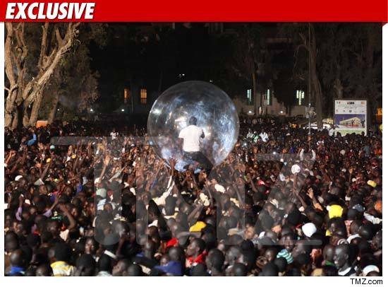 0103_akon_bubble_TMZ_EX